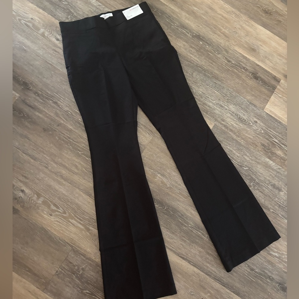 Women’s Liz Claiborne Lisa Black Flare leg Pants - Classic Pull-On Style Sz 8T